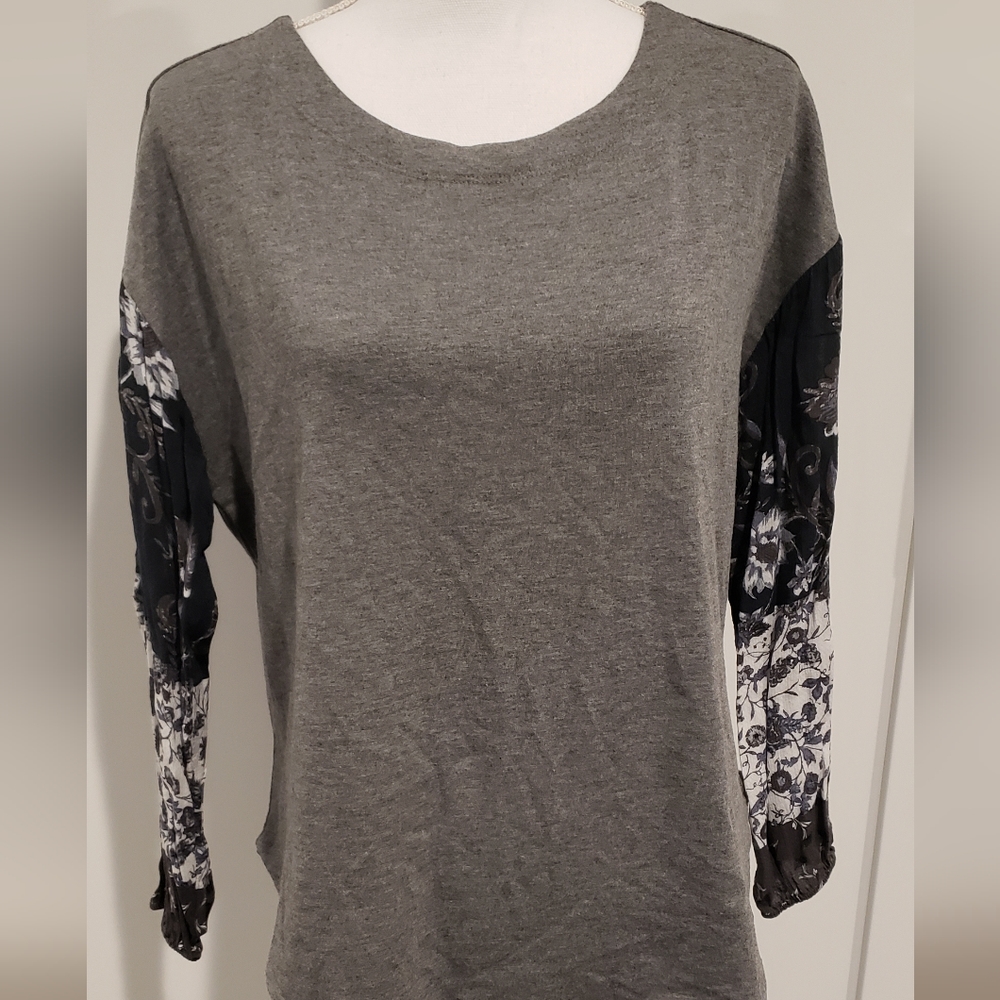 Daytrip by Buckle-Womens Size Small  EUC‎